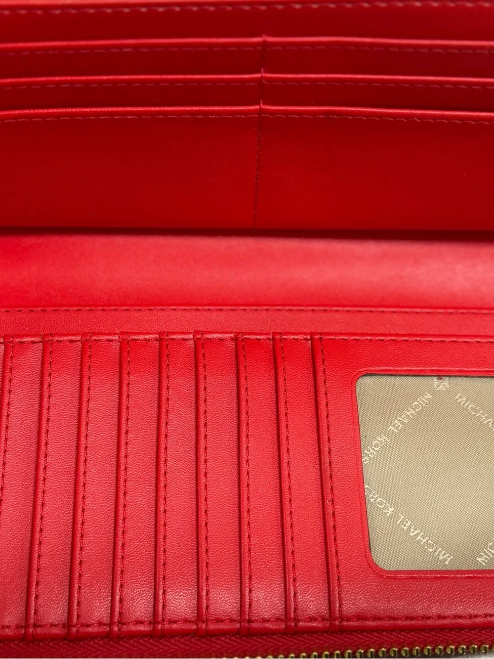 🔥Michael Kors Jet Set Continental Pebble Leather Travel Wallet🔥